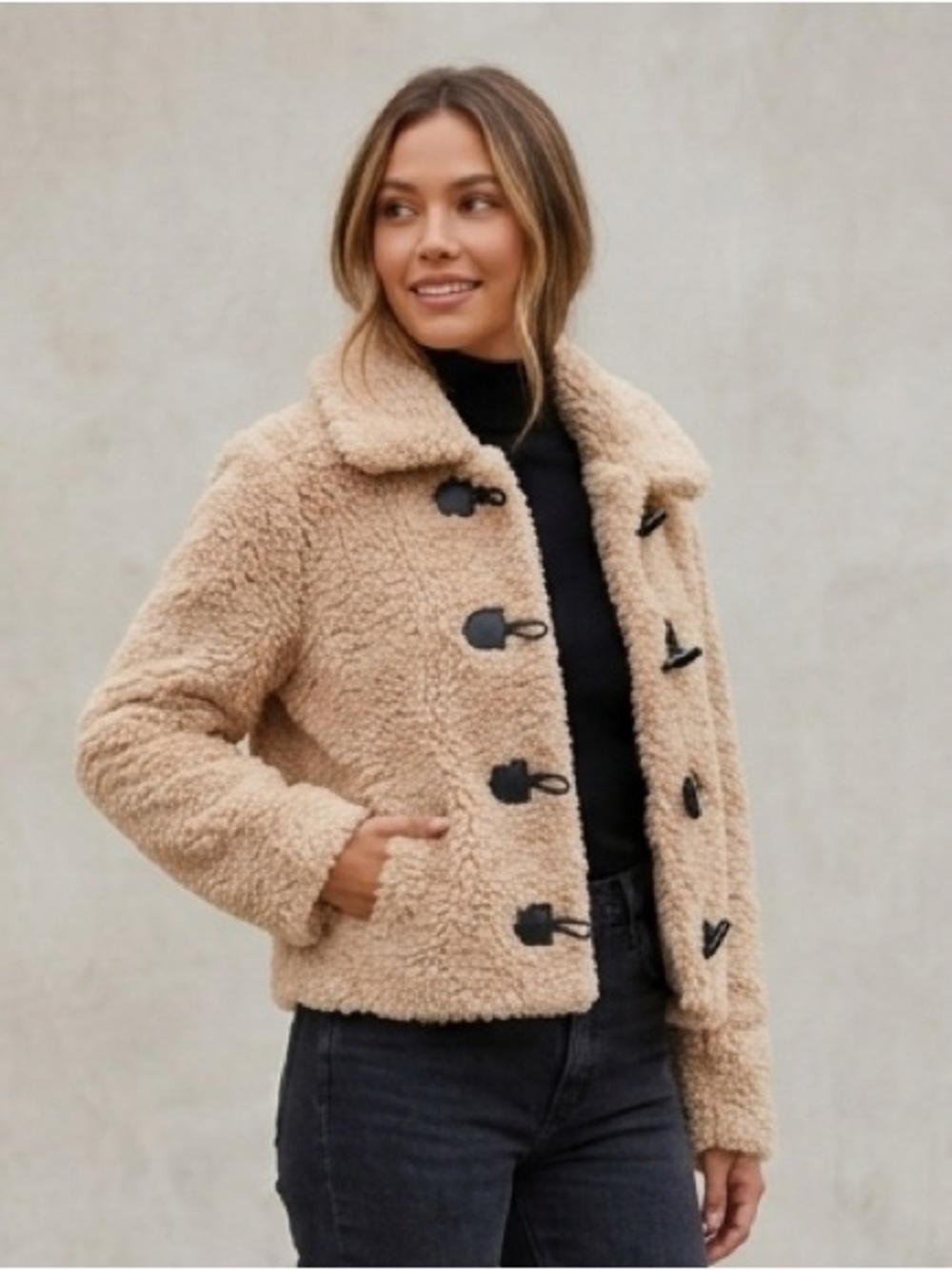 ASTR The Label Faux Fur Teddy Sherpa Jacket Coat Tan Beige Toggle NWT Medium